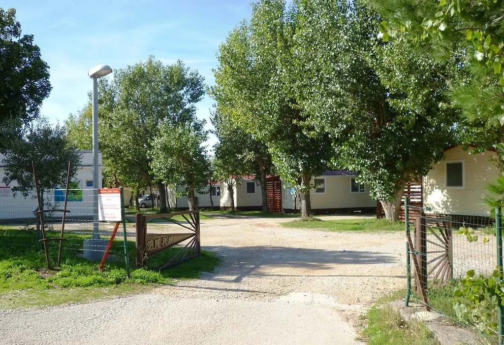 Campsite Pisak - Mobile Homes By The Sea-1
