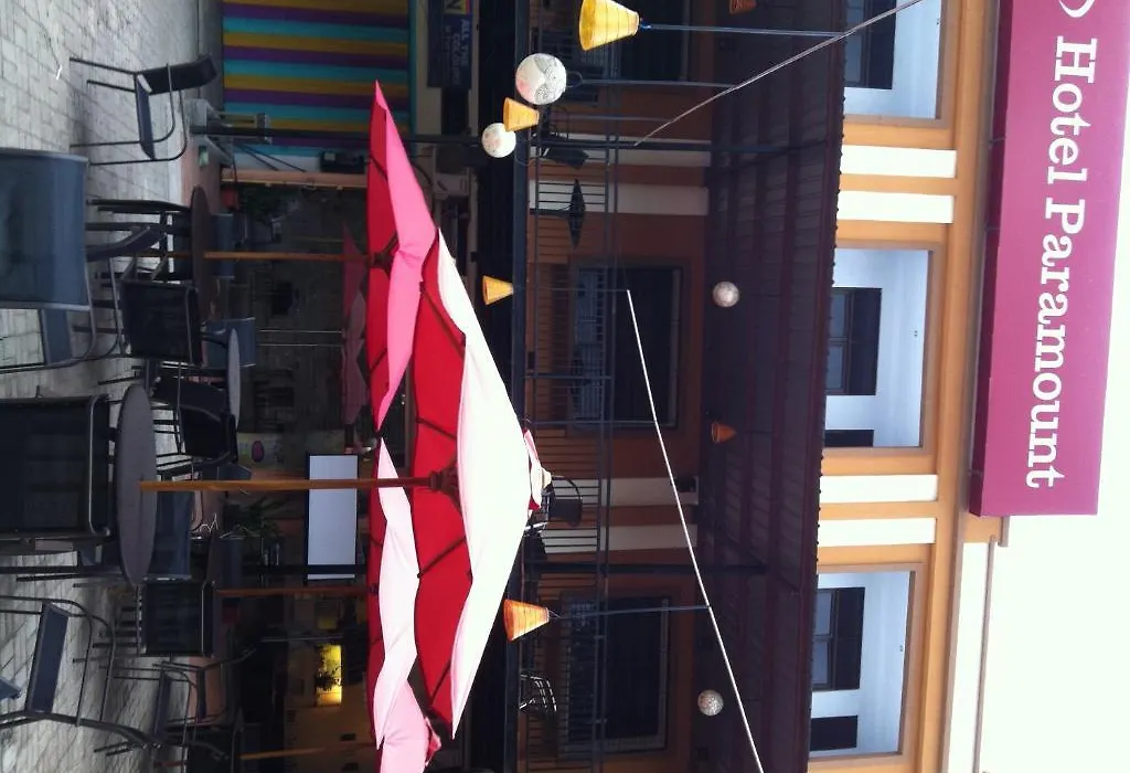 Hotel Paramount-1