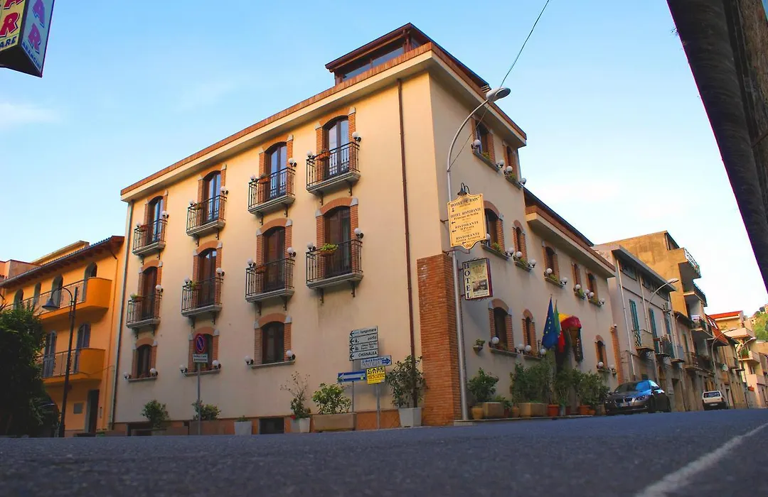 Hotel U' Bais-1