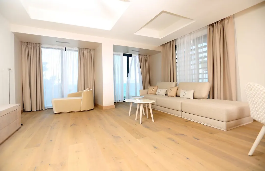 Cosmo Apartments Platja D'Aro-1