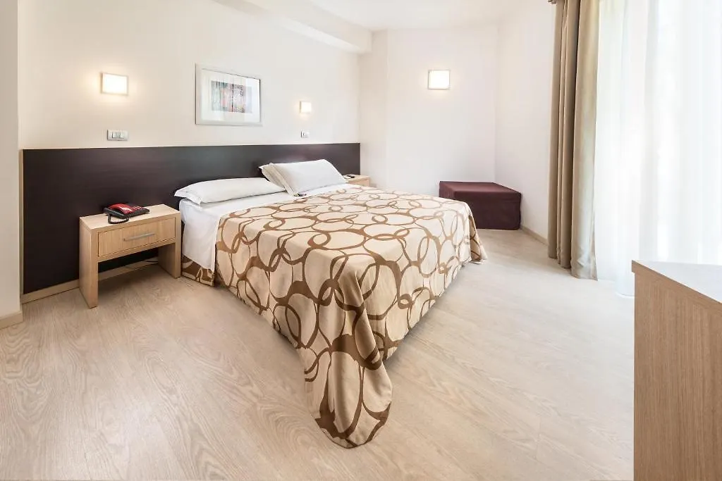 Hotel Fenix-1
