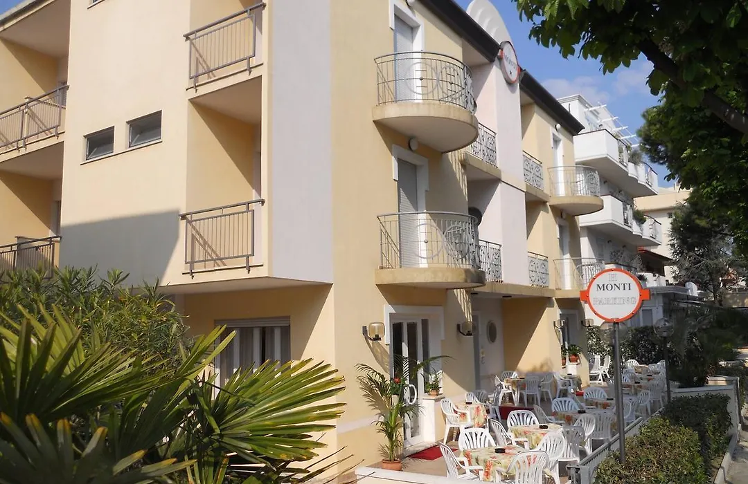 Hotel Monti-1