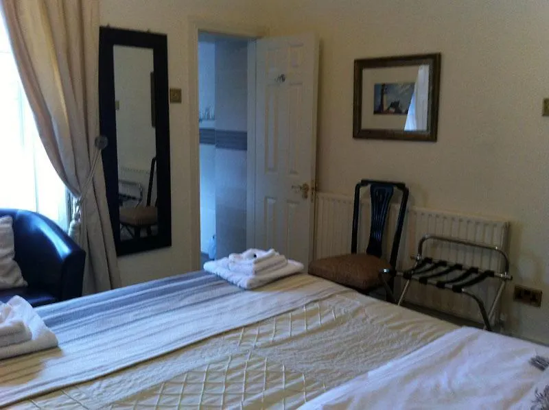 Carlingford House Town House Accommodation A91 Ty06-1