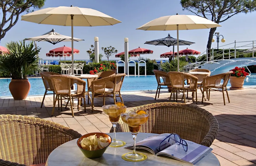 Ruhl Beach Hotel & Suites-1