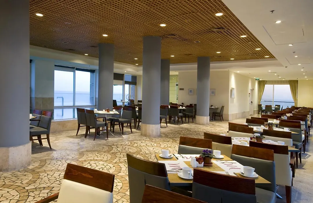 Arena Hotel By The Beach-1