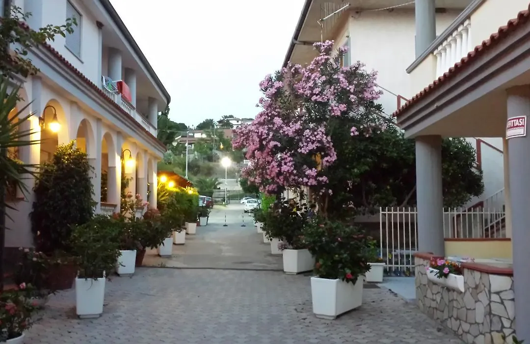 Villaggio Albergo Da Ciccio Sul Mare-1