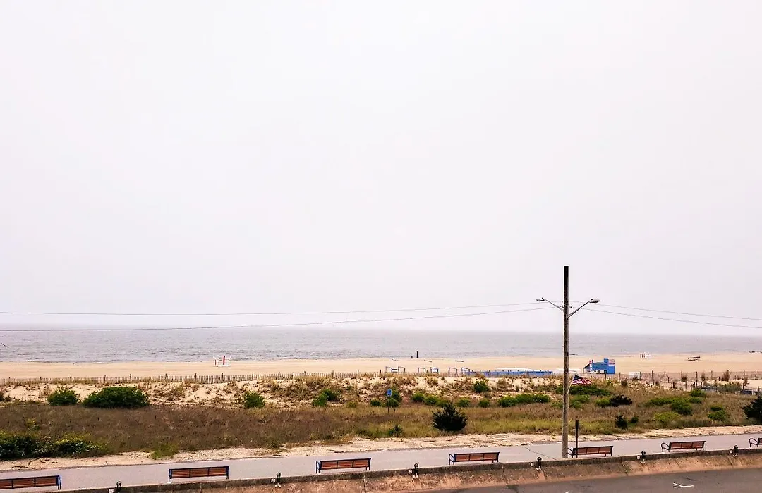 Avondale By The Sea-1