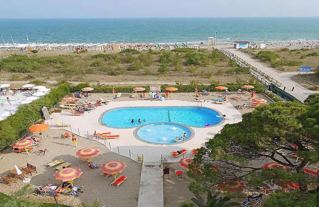 Hotel Bertha Fronte Mare-1