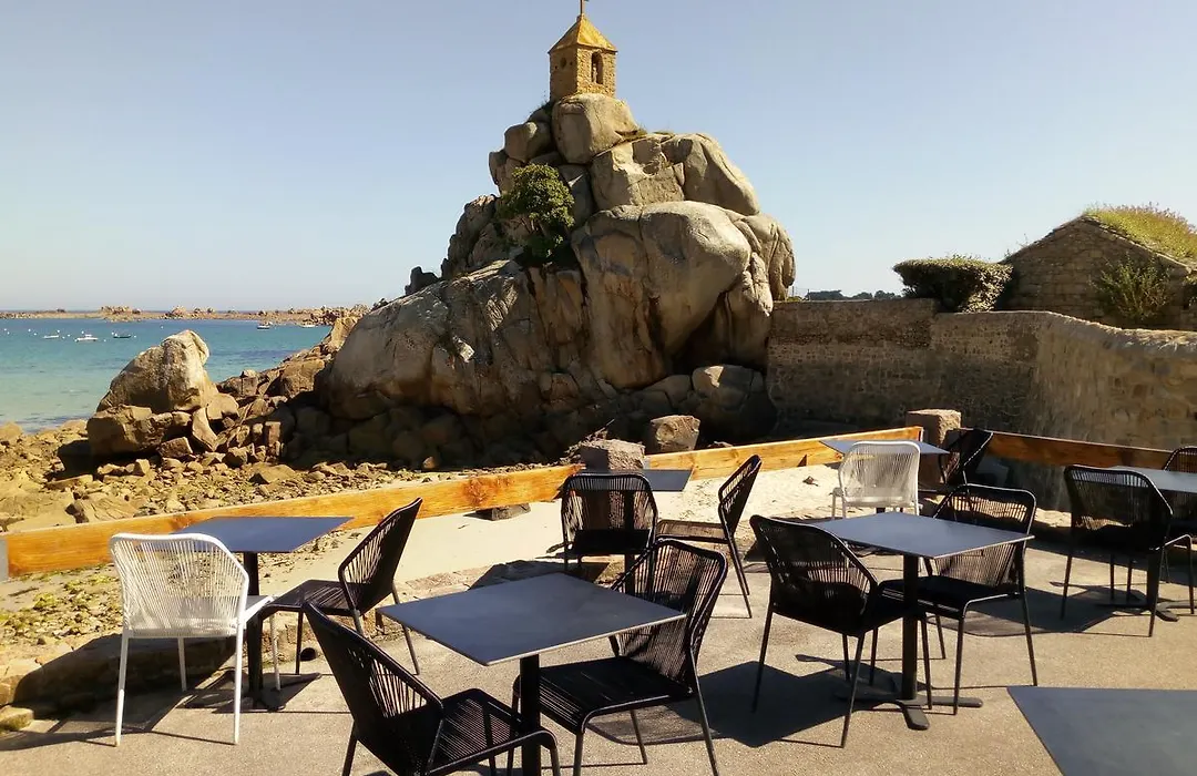 Grand Hotel De Port Blanc-1