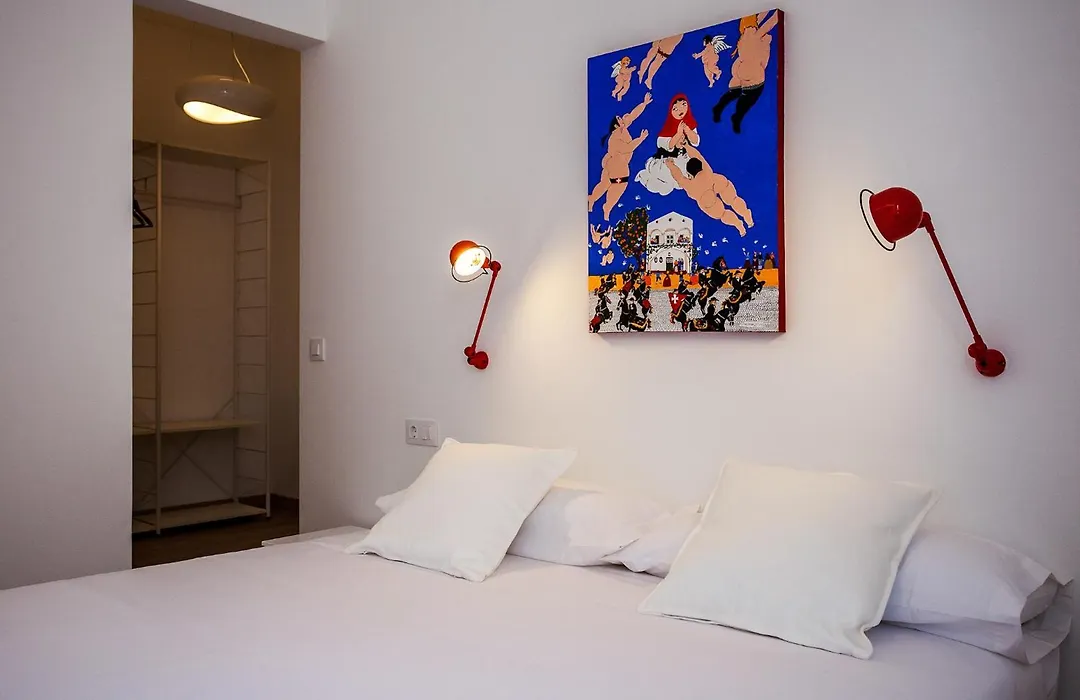 Cheap & Chic Hotel-1