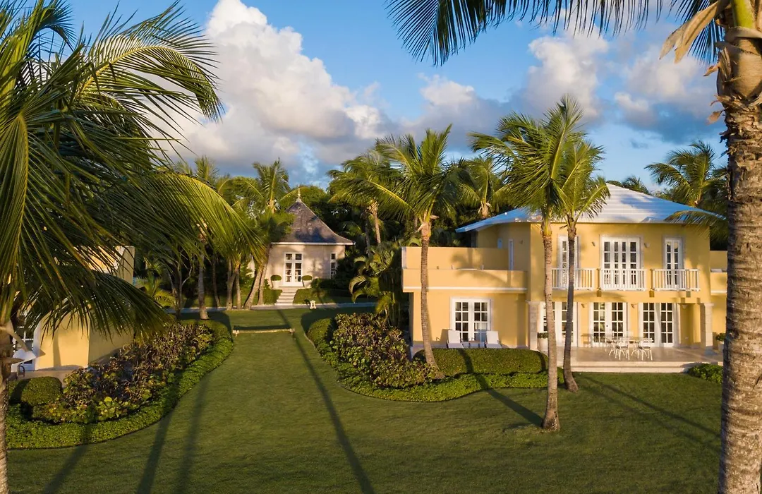 Tortuga Bay-1