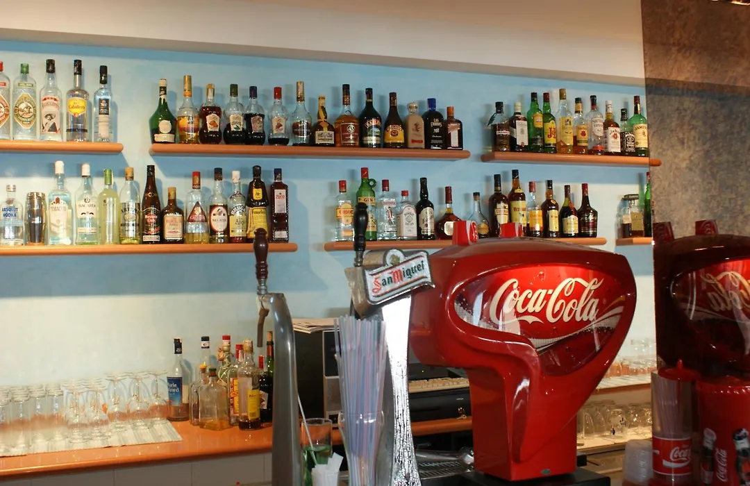 Apartamentos Vistamar-1