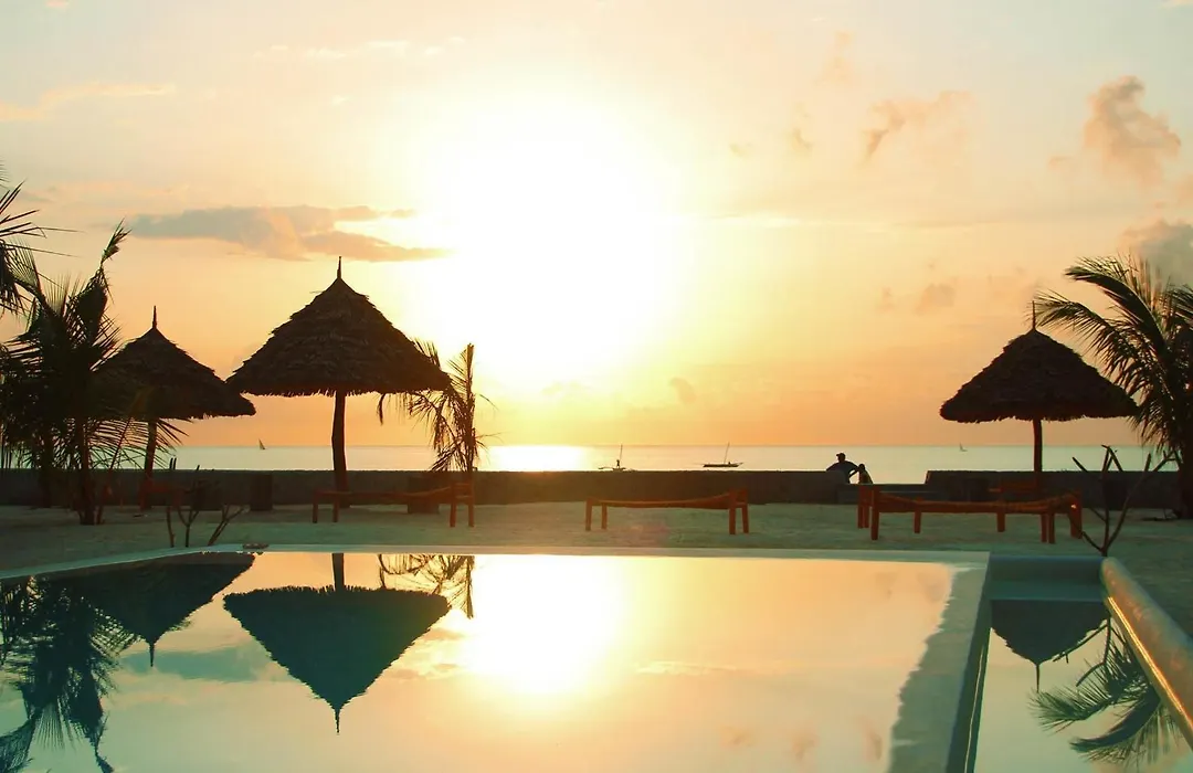 Nur Beach Hotel-1