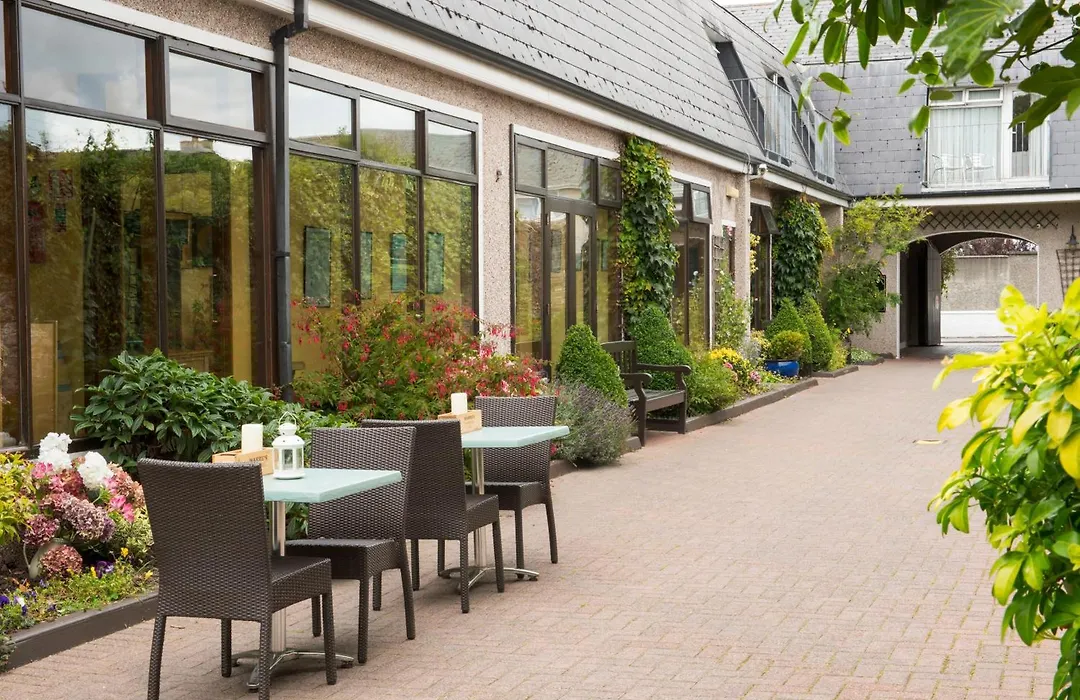 Aherne'S Townhouse Hotel And Seafood Restaurant-1
