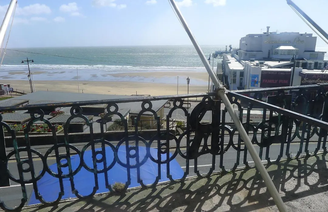 Royal Pier-1