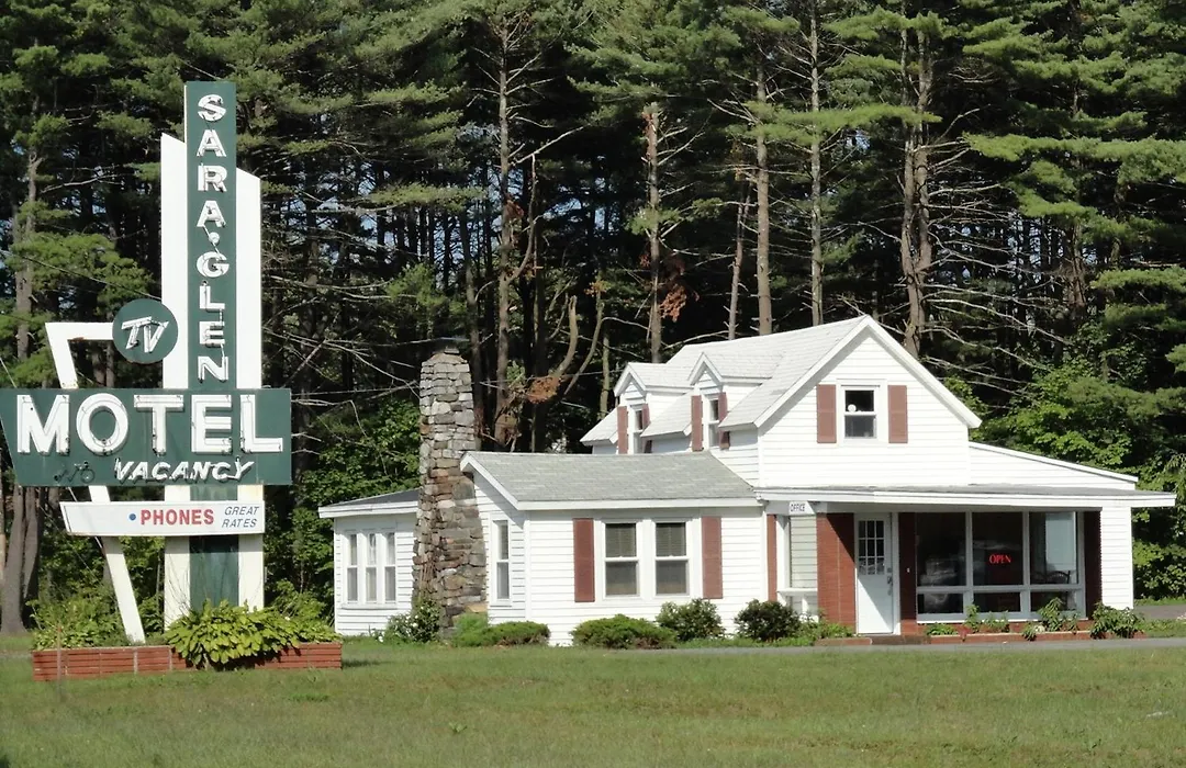 Sara Glen Motel - Saratoga Springs-Glens Falls-1