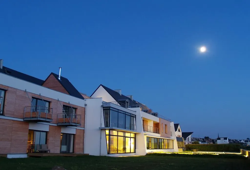 Logis Le Chateau De Sable-1