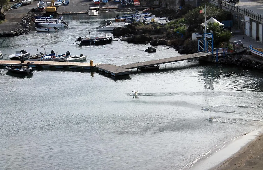 Baia Di Ognina-1