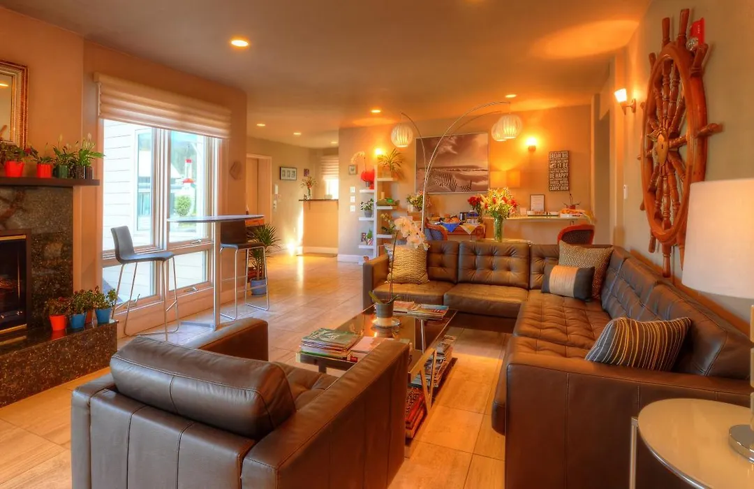 The Oceanfront Stay On Miramarbeach Hmb-1