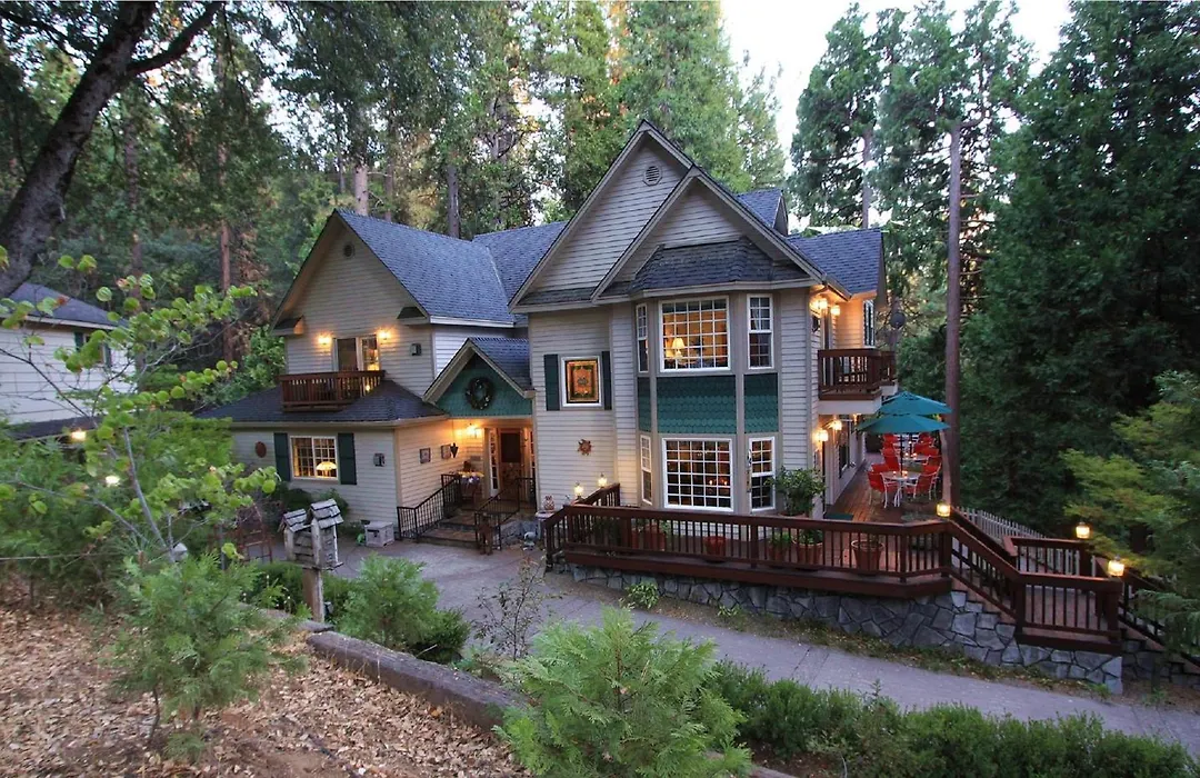 Mccaffrey House Bed And Breakfast Inn-1