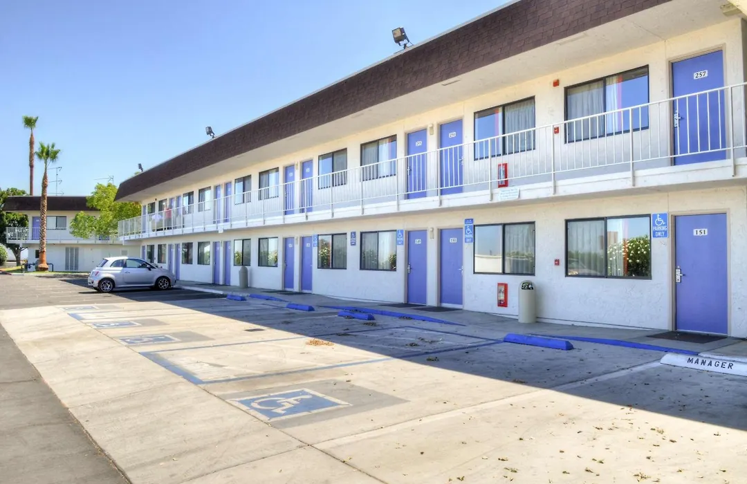 Motel 6 - Santa Nella, On I-5-1