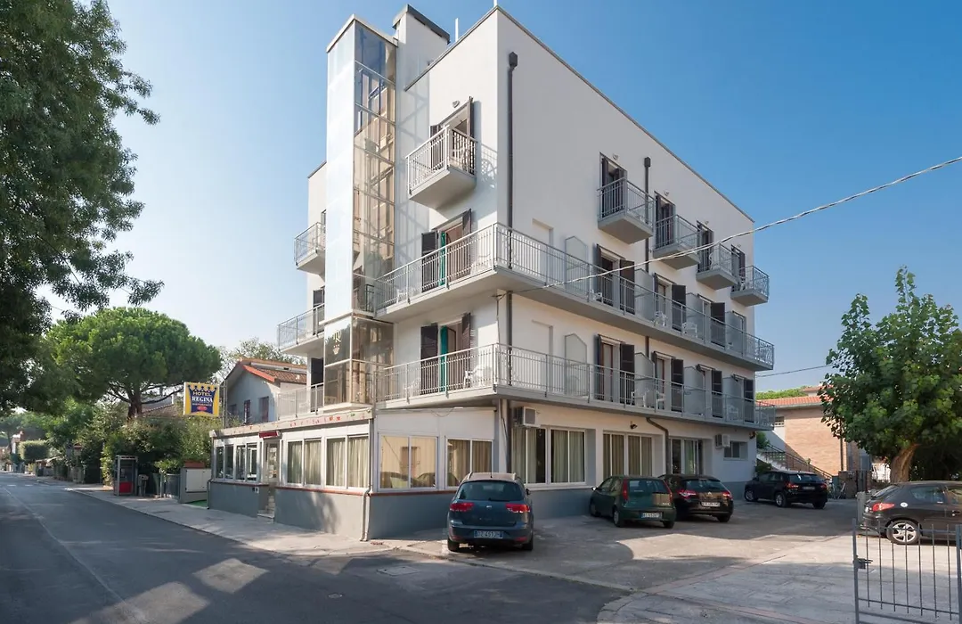 Regina Hotel E Ristorante-1