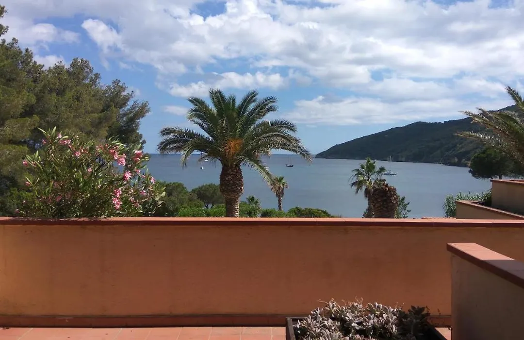 Casa Del Golfo-1