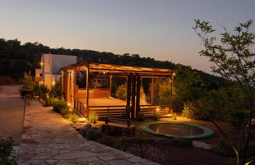 Auberge Kalopetri-1
