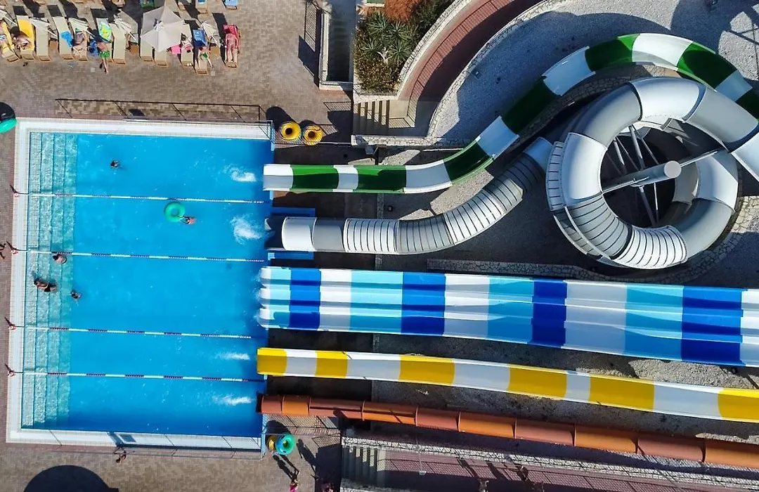 Grand Hotel Holiday Resort-1