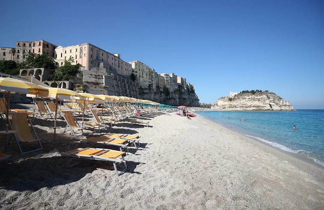 Le Roccette Mare Beach Hotel & Restaurant-1