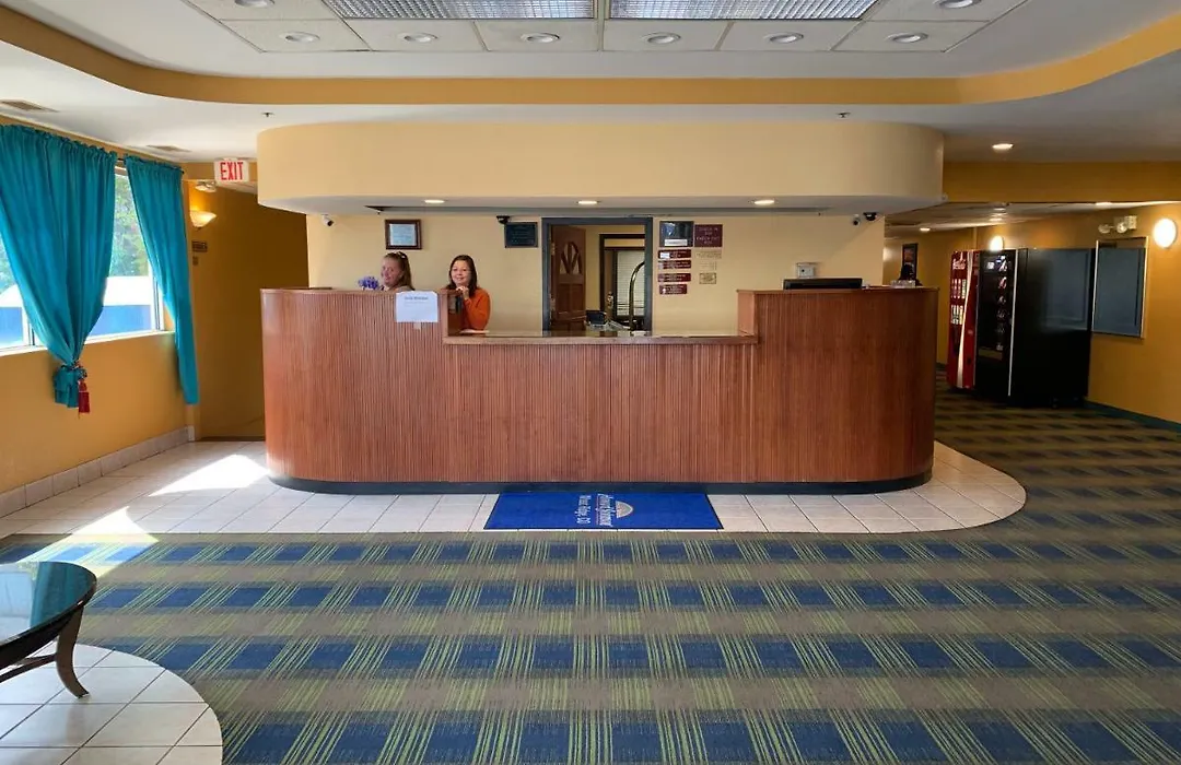 Howard Johnson By Wyndham Denver West-1