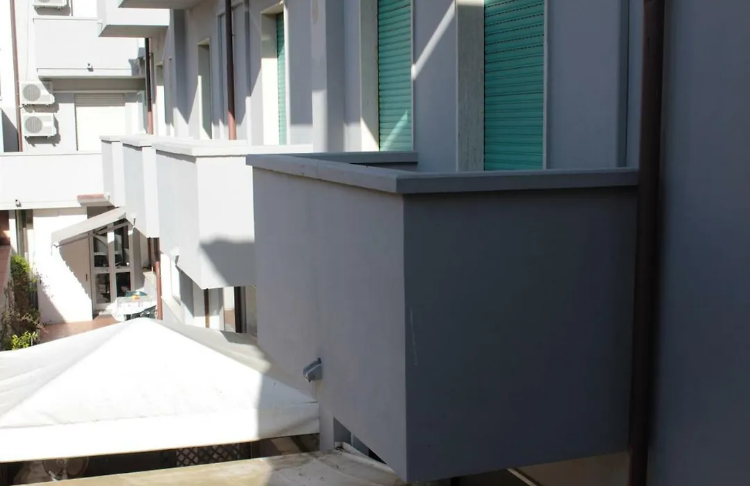 Hotel Derna-1