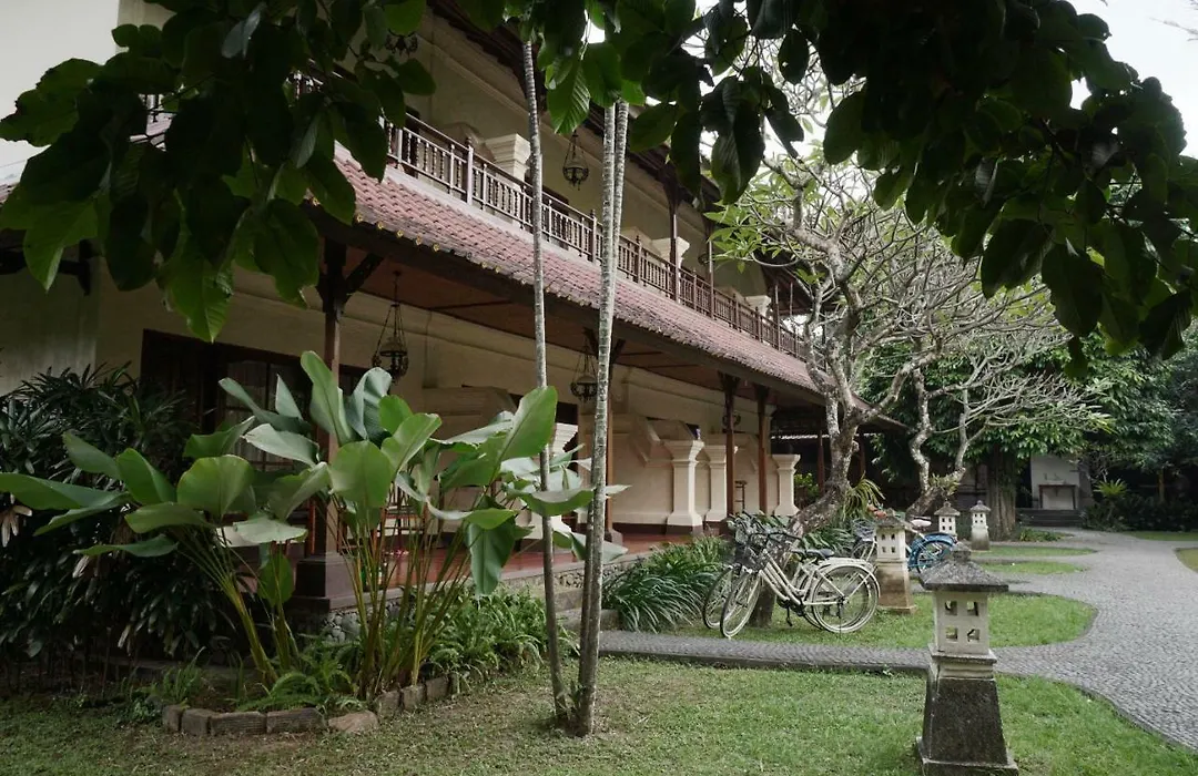 Bumas Hotel-1