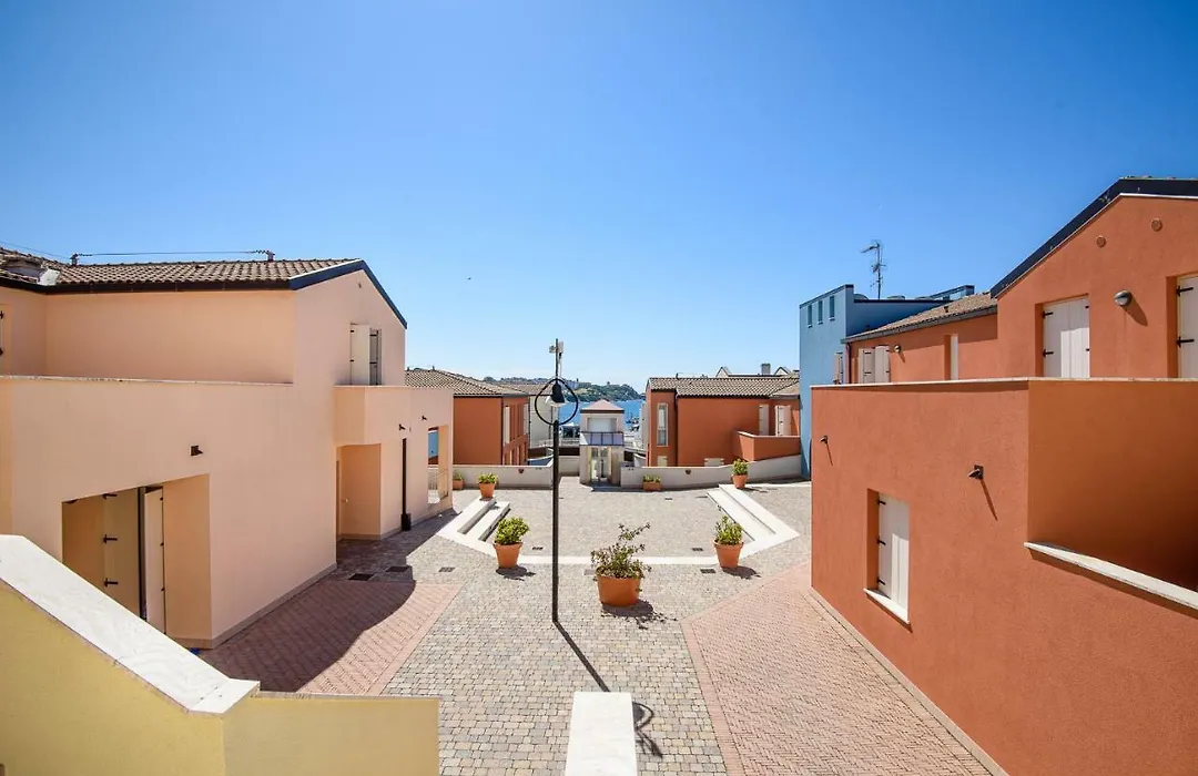 Appartamenti Marina di Salivoli-1
