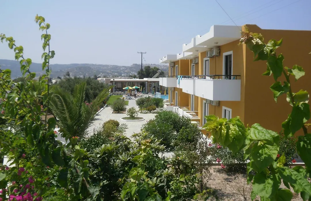 Manolis Studios-1