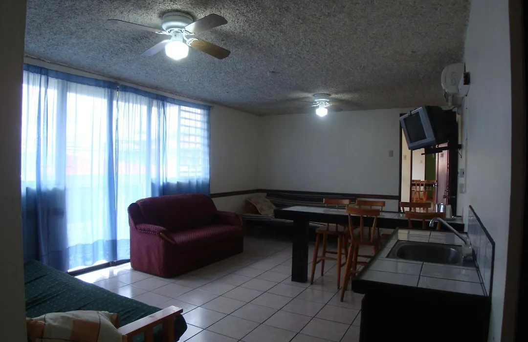 Hotel La Guaria Inn & Suites-1