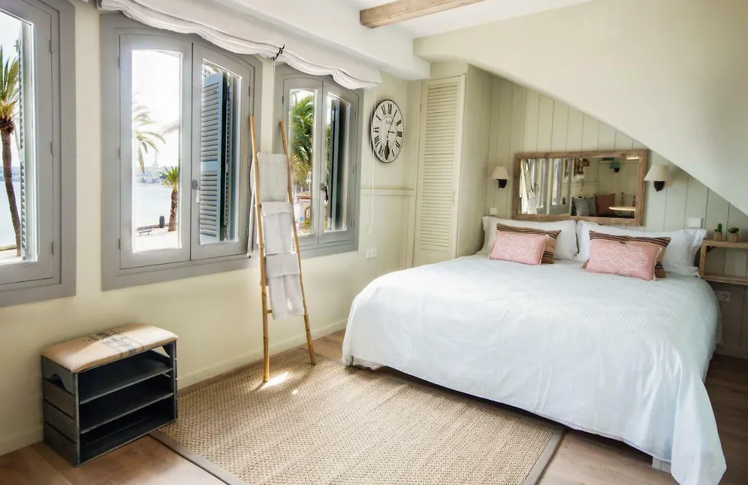 The Beach House Studios & Suites-1