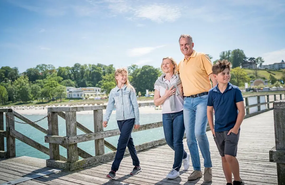 Rügener Ferienhäuser am Hochufer-1