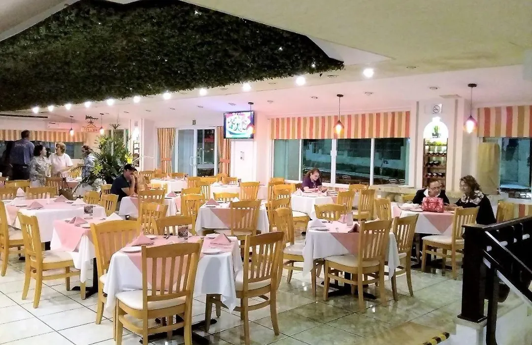 Hotel Los Cocos Chetumal-1