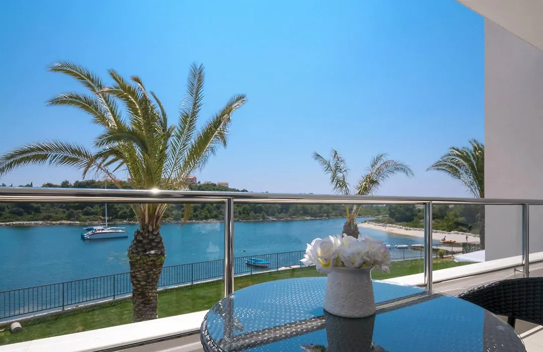 Perla Beach Resort-1