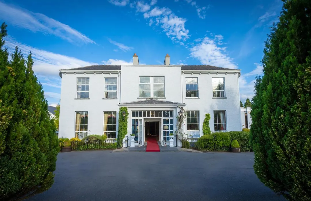 Castle Oaks House Hotel-1