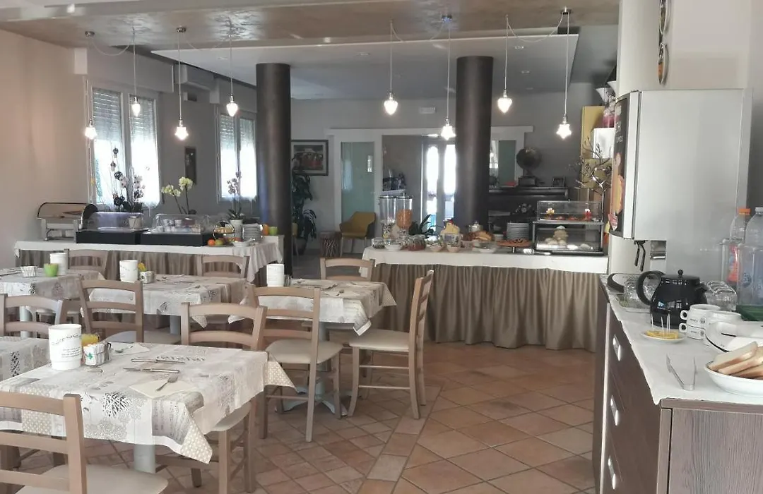 Hotel Cinzia-1