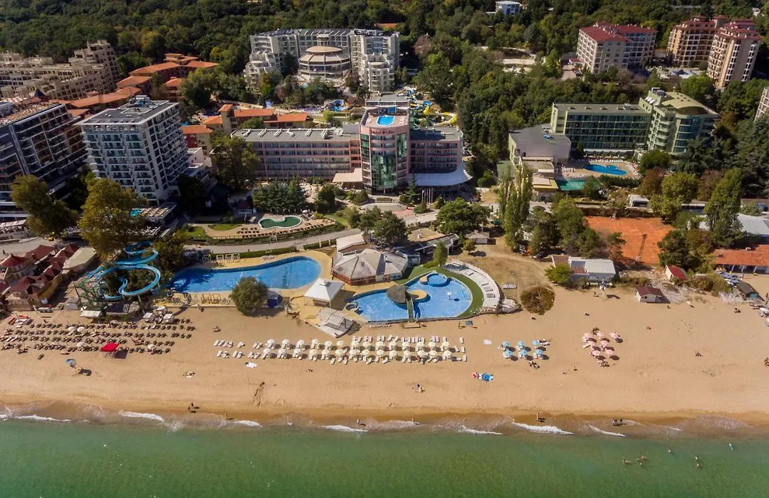 Hotel Lilia-1