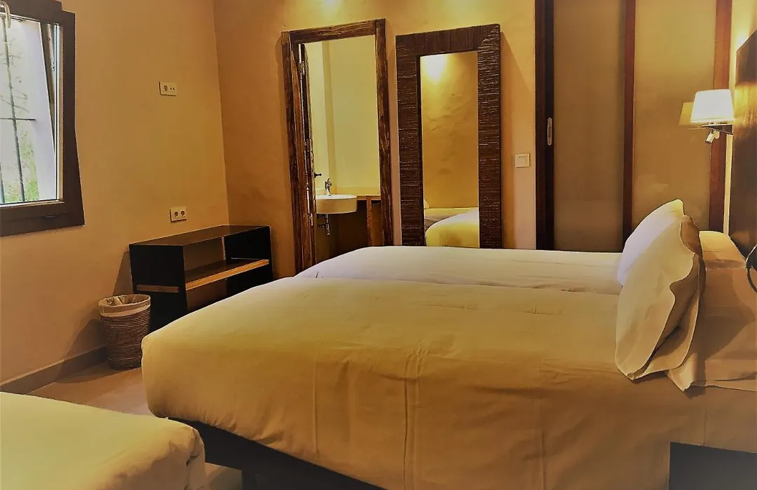 Chillout Hotel Tres Mares-1