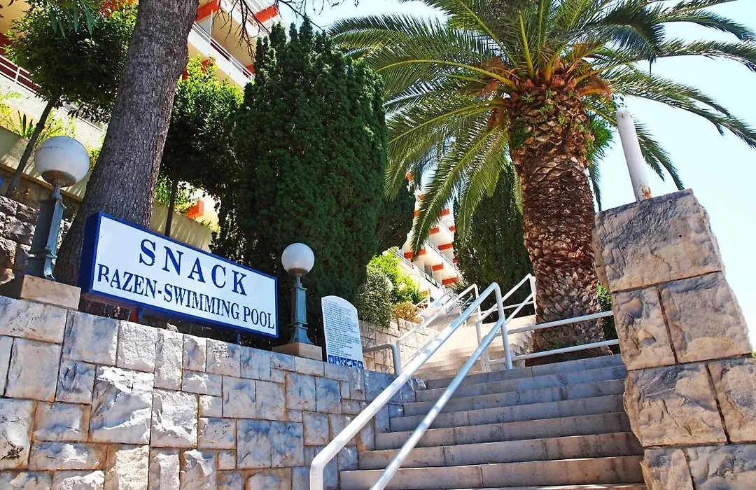 Hotel Aurora-1