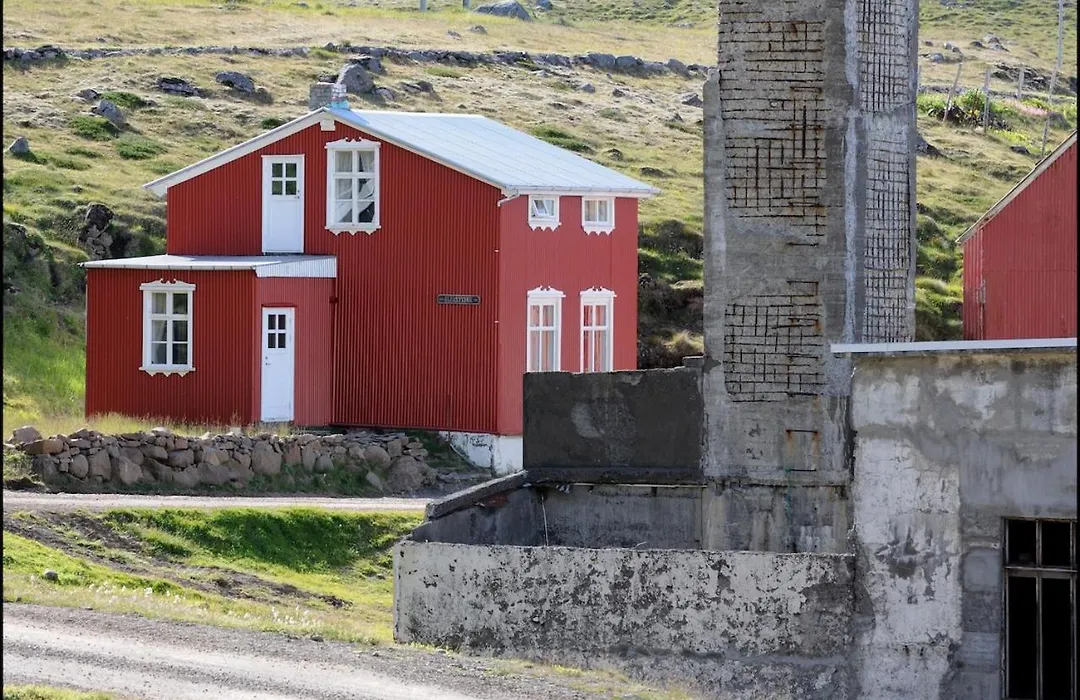 Hotel Djupavik-1
