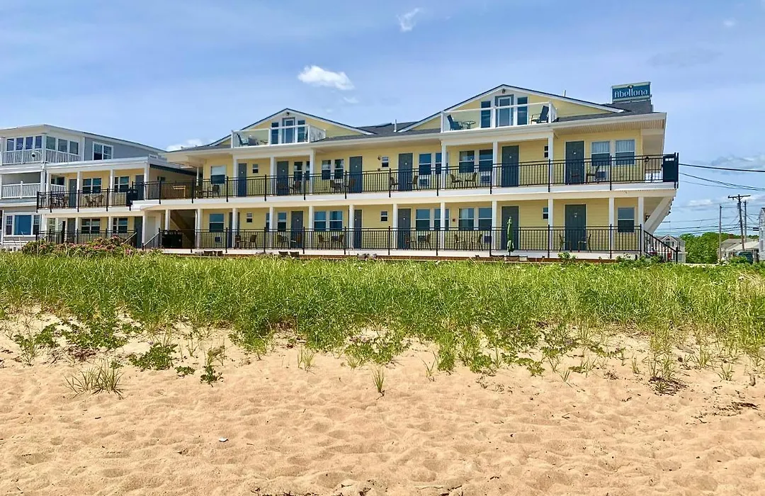Abellona Inn & Suites-1