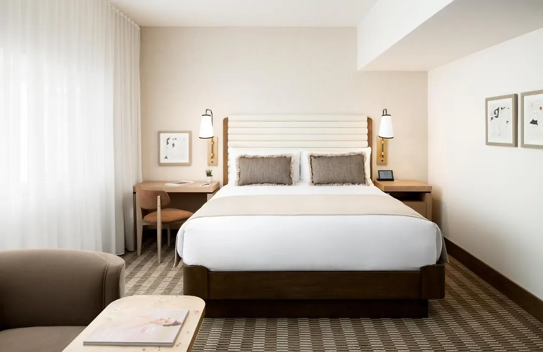 Luxe Rodeo Drive Hotel-1