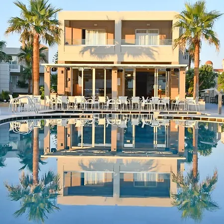 Castro Beach Hotel-3