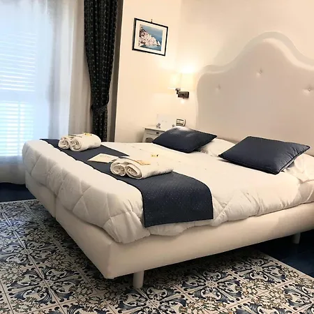 Hotel Santa Lucia-3